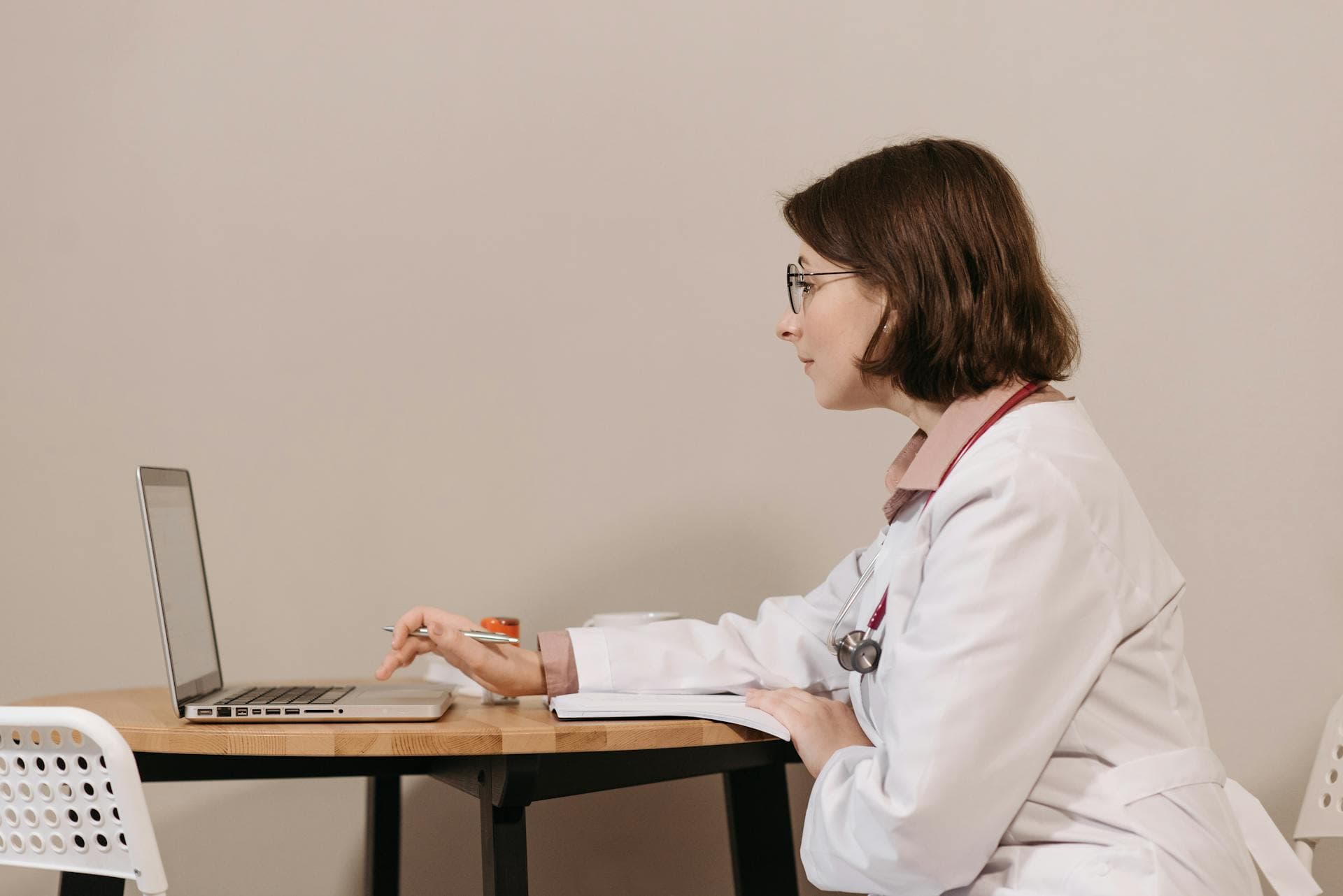 How Agentforce in Healthcare Improves the Patient Journey