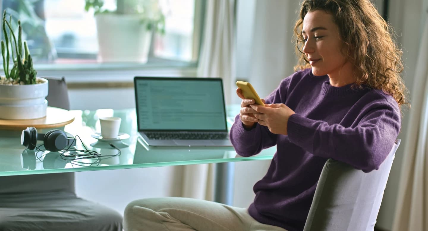 Customer-Churn-Telecom-Adobe Desktop BG
